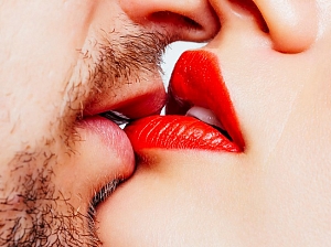Photo of Каждый пятый мужчина не причисляет поцелуй к измене